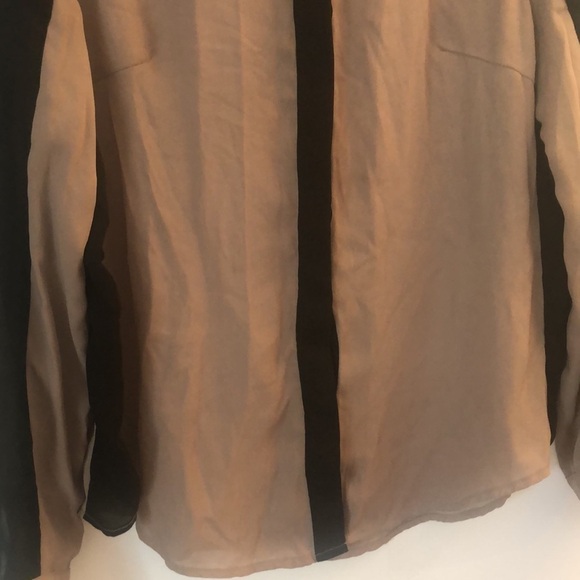 SMALL CECICE BUTTON DOWN BLACK AND BROWN LONG SLEEVE TOP - Picture 2 of 5